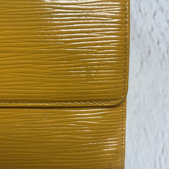 Auth Louis Vuitton PTI Clutch Wallet Yellow Purple - Picture 2 of 13